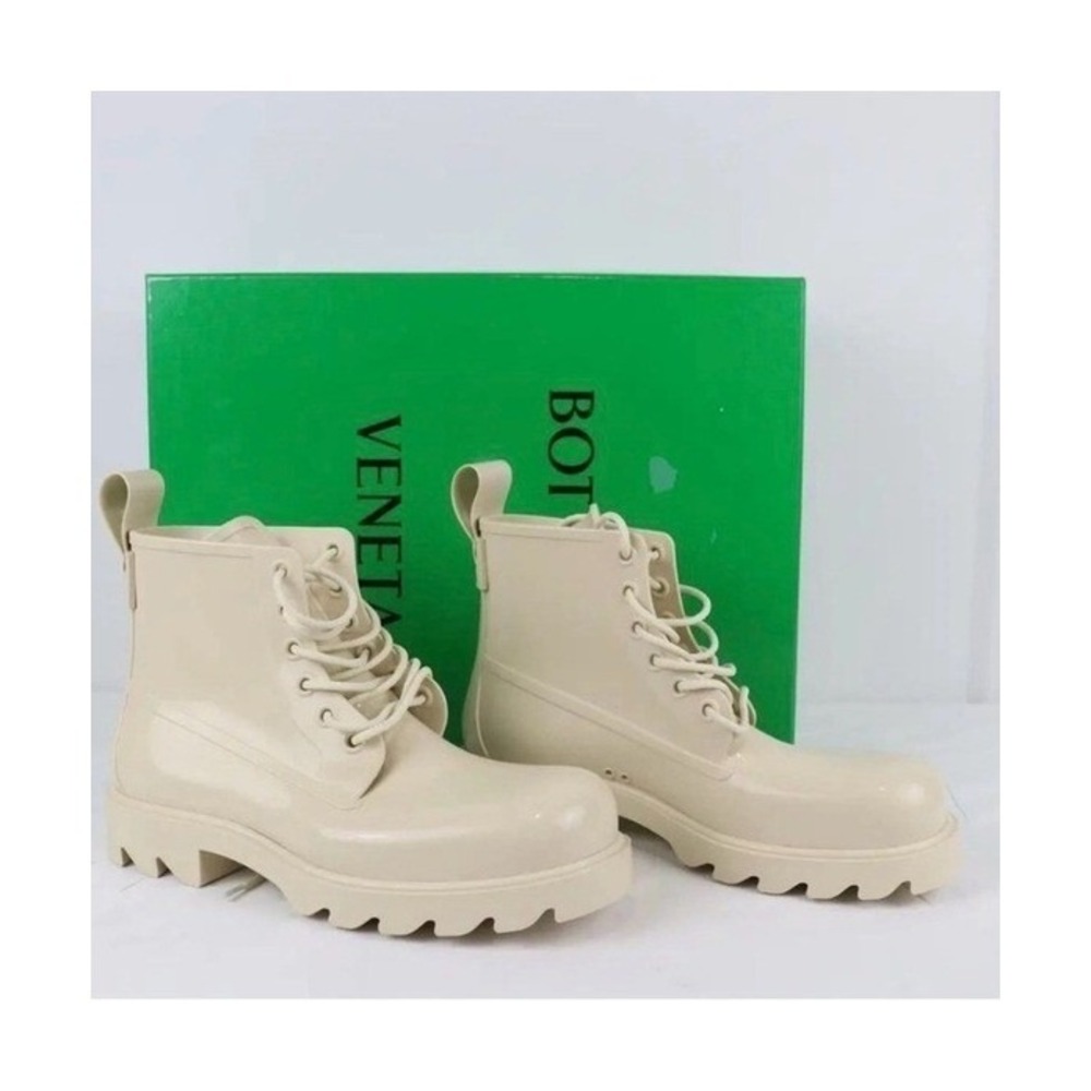 Bottega Veneta Rubber Ankle Boots Cream‎ Size EU 38 US 8 Lug Sole Made in Italy